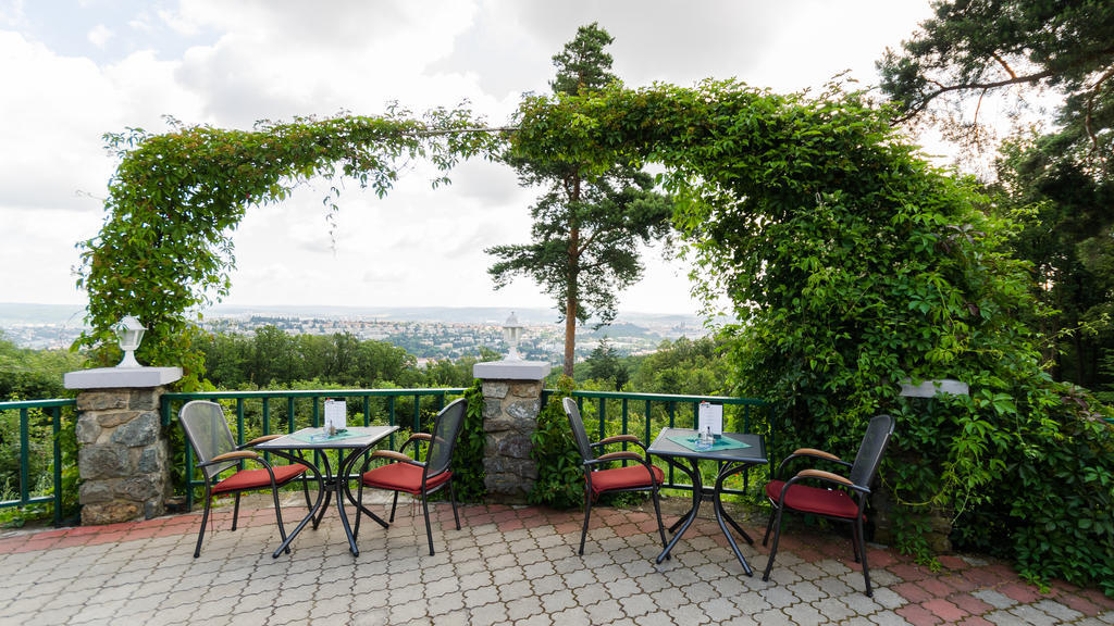 Hotel Myslivna Brno Zewnętrze zdjęcie